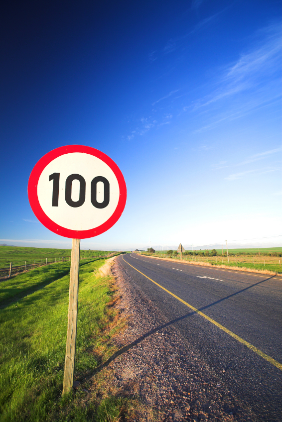 100 mph sign