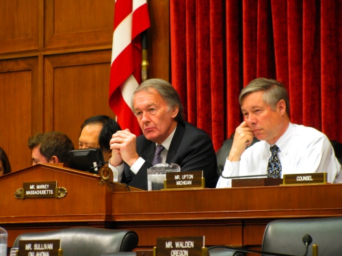 Ed Markey (D-Mass.) and Fred Upton (R-Mich.) at a hearing of the Energy and Commerce Committee.