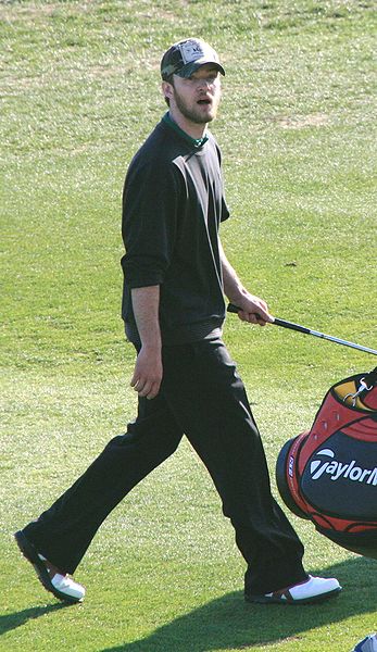 Justin Timberlake golfing