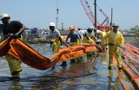 oil spill response workers