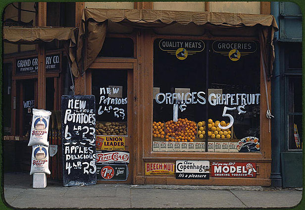 Grocery store in 1930s