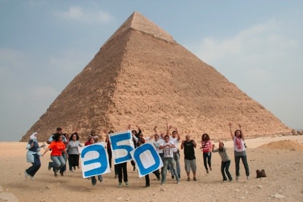 350.org at the pyramids