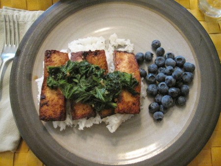 Tofu, rice, kale, berries