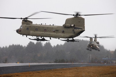 Ski-equipped U.S. Army Chinook helicopters