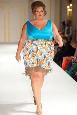 In her 2012 collection, Connell explored how to make the boxy flapper style of the '20s work on women with curves. 