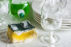 dishes-soap-sponge