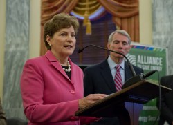 Jeanne Shaheen and Rob Portman
