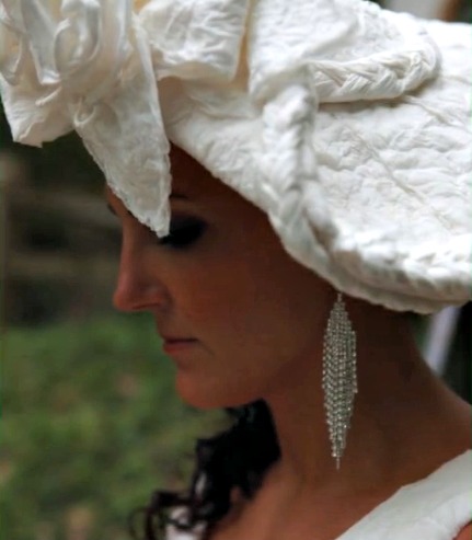 toilet-paper-wedding-hat