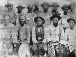 Chinese laborers in California, circa 1880 .