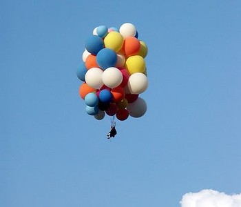 Bundles of balloons a new form of carbon-free travel? | Grist