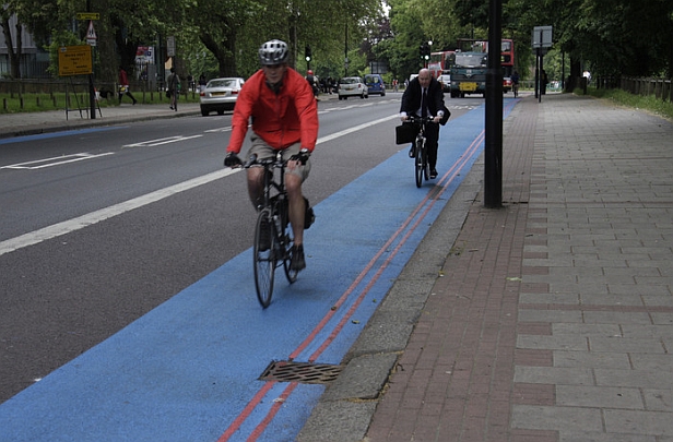 Mandatory cycle online lane