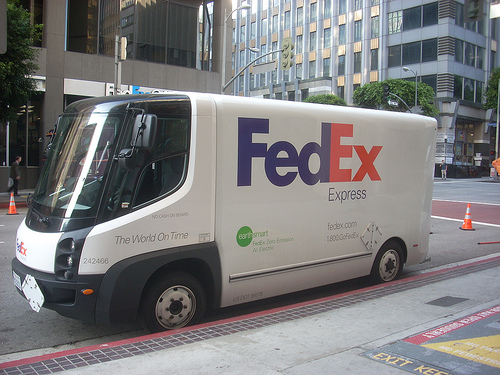 Terrified by peak oil, FedEx turns to biofuels, efficiency | Grist