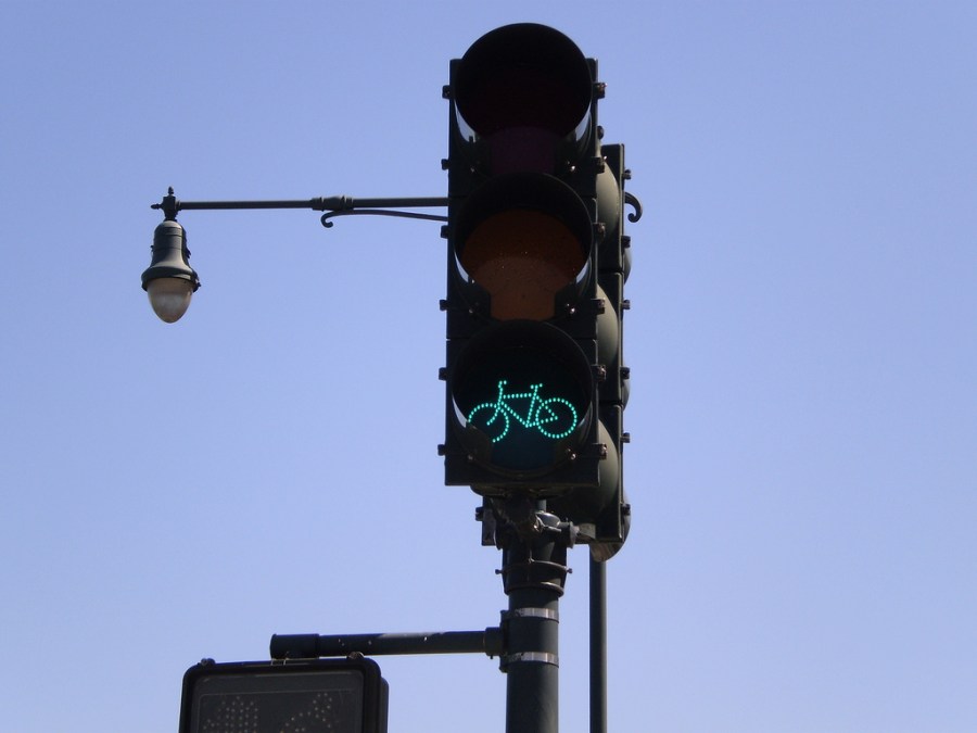 traffic-signals-for-cyclists-pop-up-nationwide