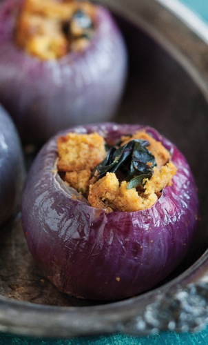 Meatless holiday: Roasted red onions with pumpkin-rosemary stuffing ...