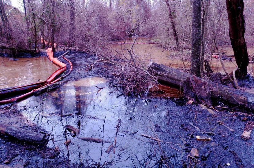 Crude awakening Exxon's Arkansas oil spill ain't pretty [SLIDESHOW]
