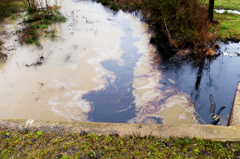 Crude awakening Exxon's Arkansas oil spill ain't pretty [SLIDESHOW]