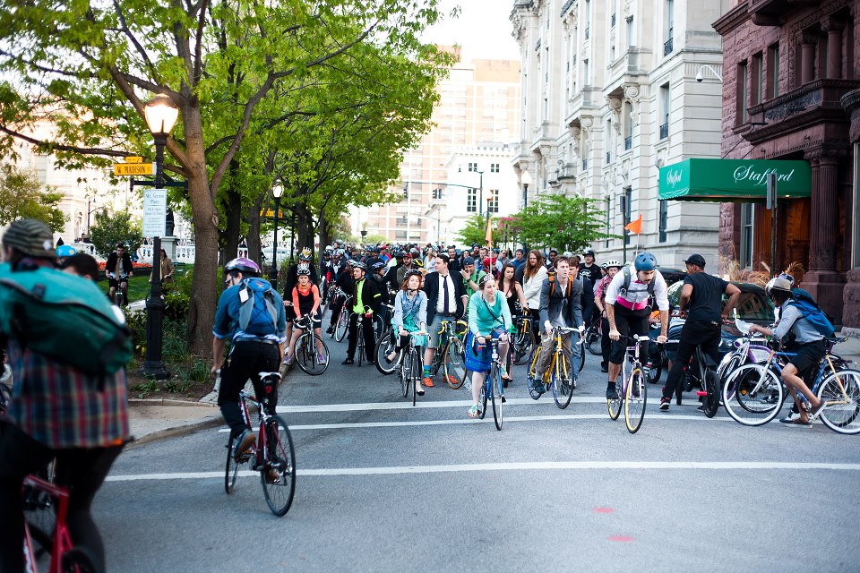 Bike Party -- a fresh new way to take back the streets | Grist