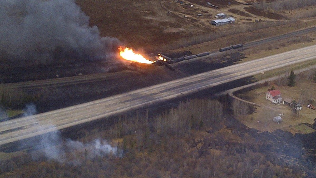 Oil and gas train runs off tracks, explodes in Canada — again Grist