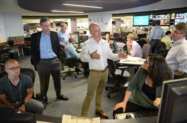 Jeff Bezos visits Washington Post