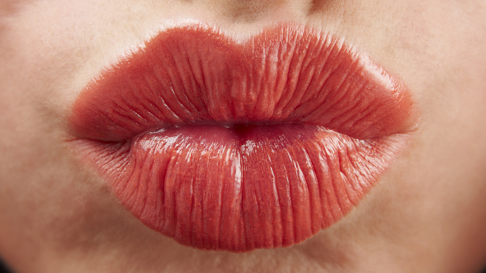 red lips kissing