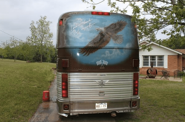 Willie Nelson Tour Bus Is For Sale It Gets 7 Mpg Grist