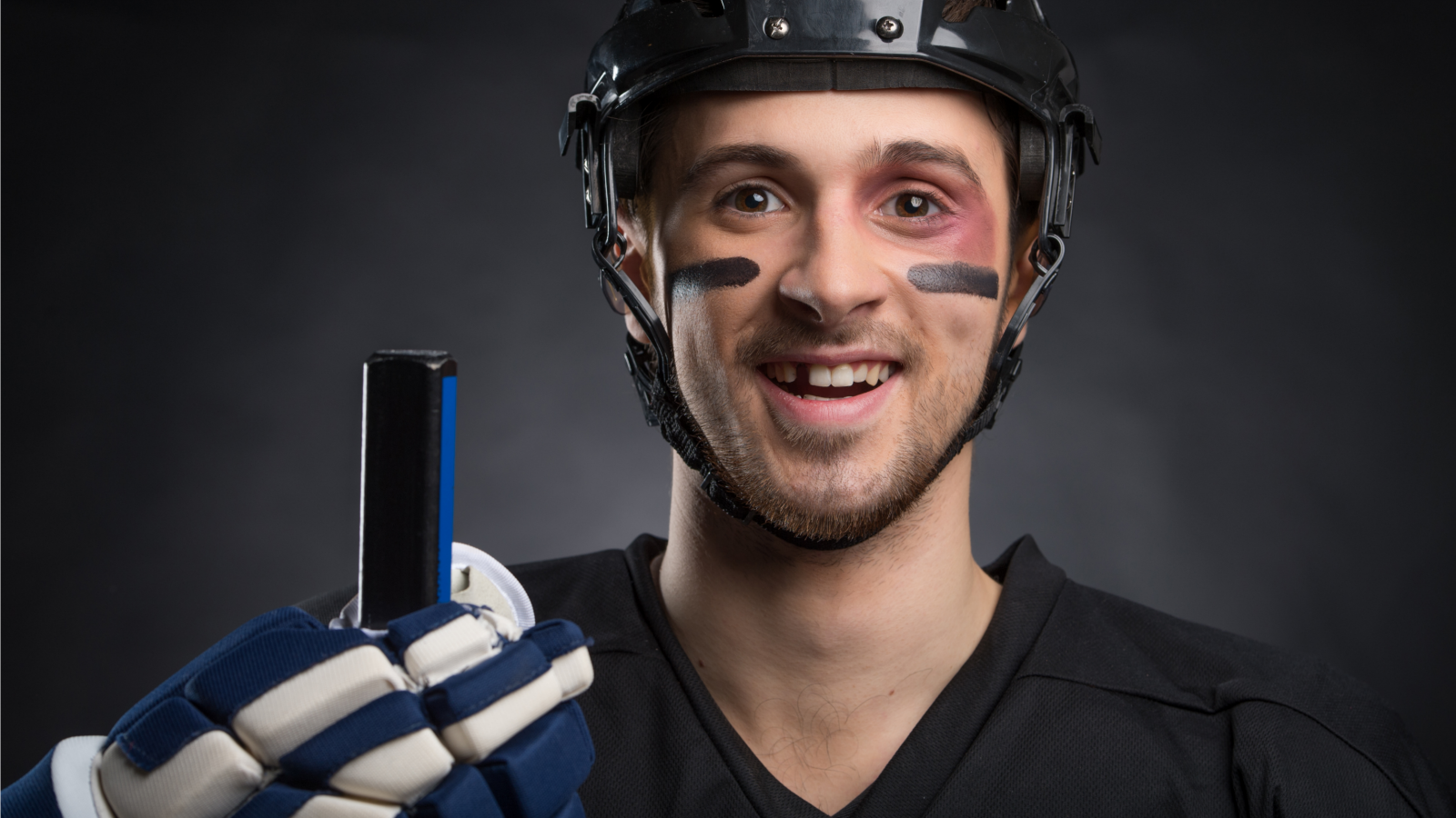 For NHL players, teeth come and go regularly