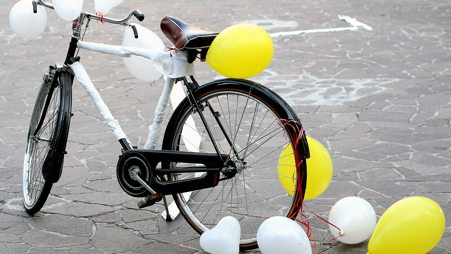 Bike with balloons