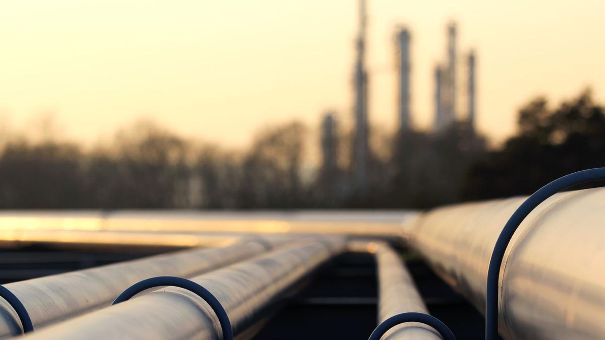 pipelines and refinery