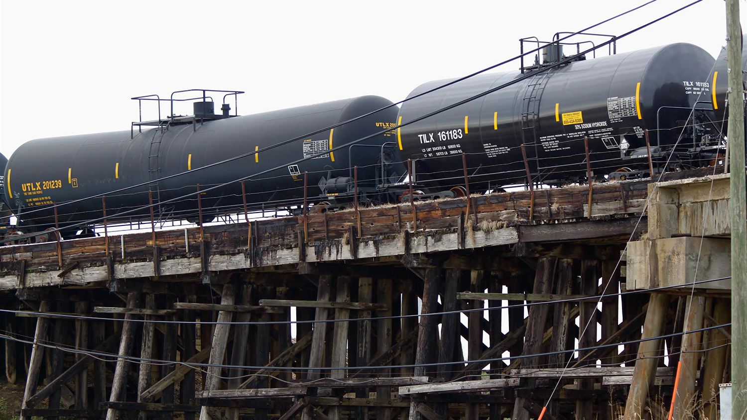 oil trains