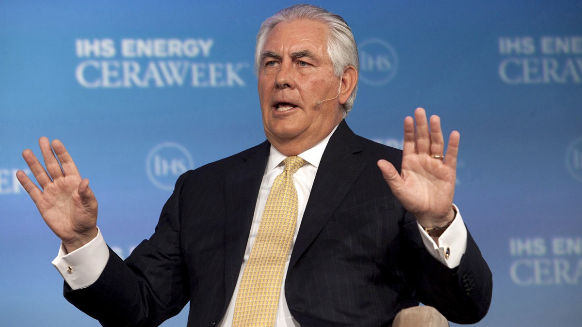 ExxonMobil Chairman and CEO Rex Tillerson speaks during the IHS CERAWeek 2015 energy conference in Houston, Texas April 21, 2015.