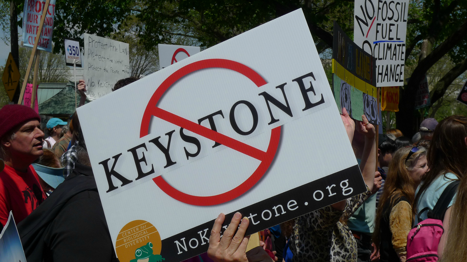anti-Keystone sign
