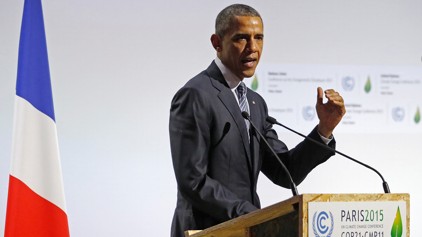 US President Barack Obama delivers a speech on the opening day of the World Climate Change Conference.
