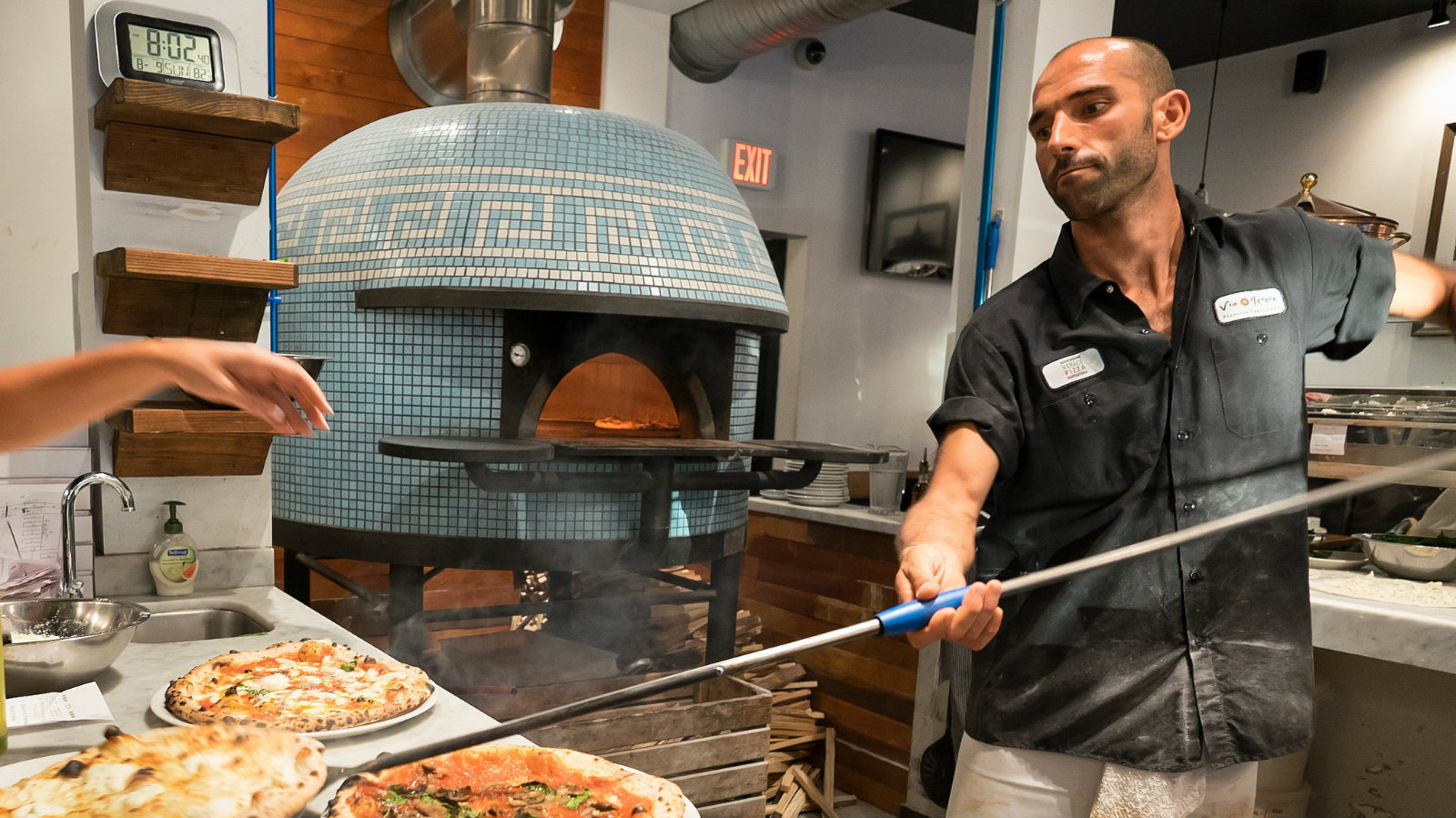 Pie in the sky: Wood-fired pizza and air quality issues | Grist