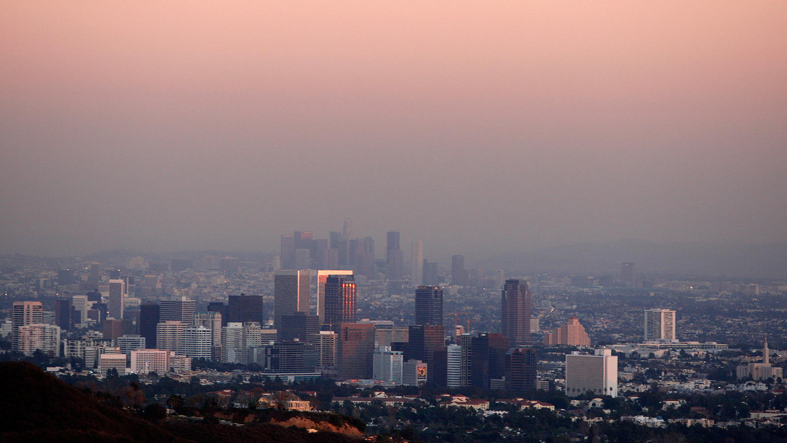 California smog is getting worse again, but because of climate change