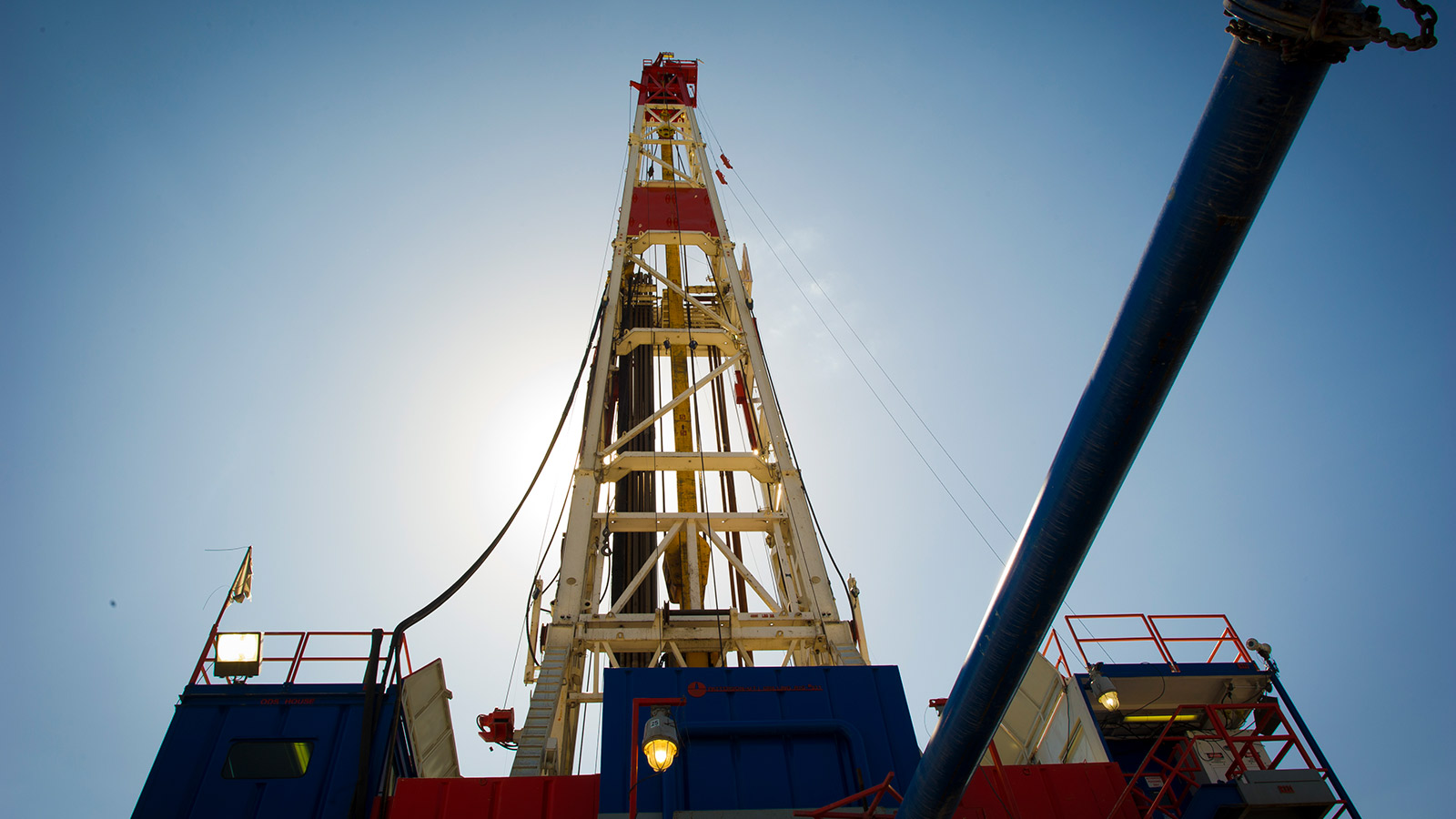 A Consol Energy Horizontal Gas Drilling Rig explores the Marcellus Shale outside the town of Waynesburg, PA on April 13, 2012.