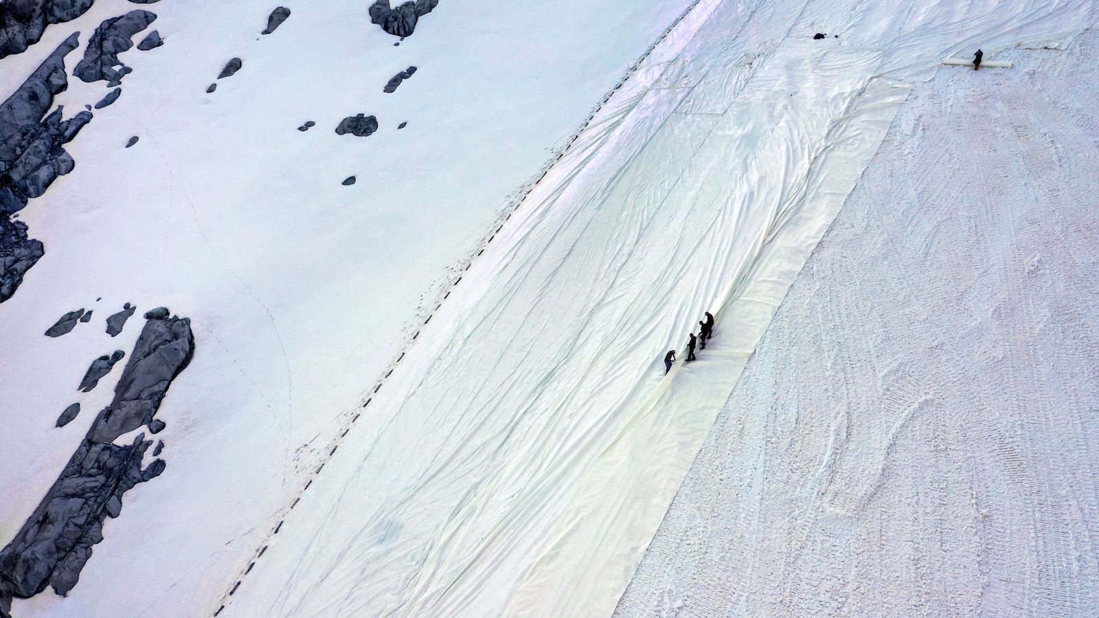 tarp going over an italian glacier