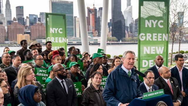 New York City Mayor Bill de Blasio speaks about the city's strategy to respond to climate change at Hunters Point South Park, April 22, 2019 in the Queens borough of New York City.