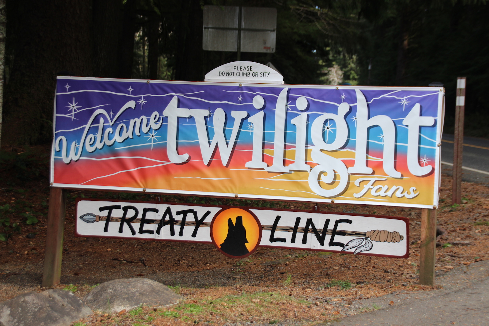 The Twilight Romance No One Talks About Grist   Twilight Sign Forks Washington 