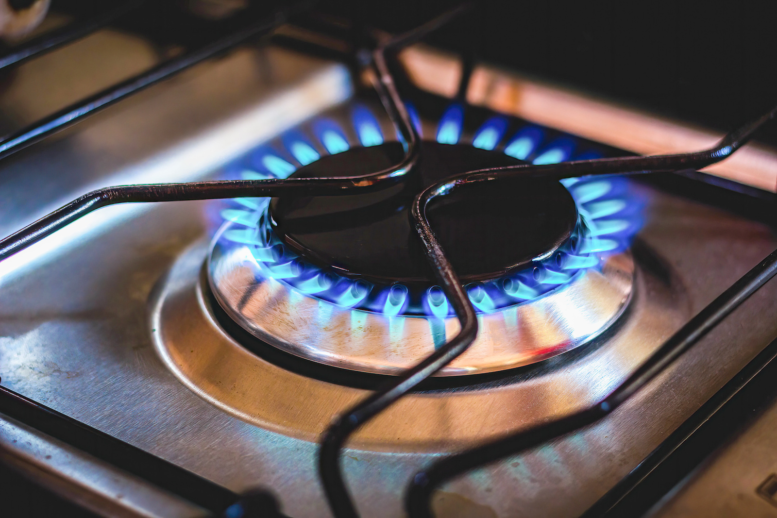 A gas stove ban could help climate and health problems. But regulations  won't be immediate. - Vox