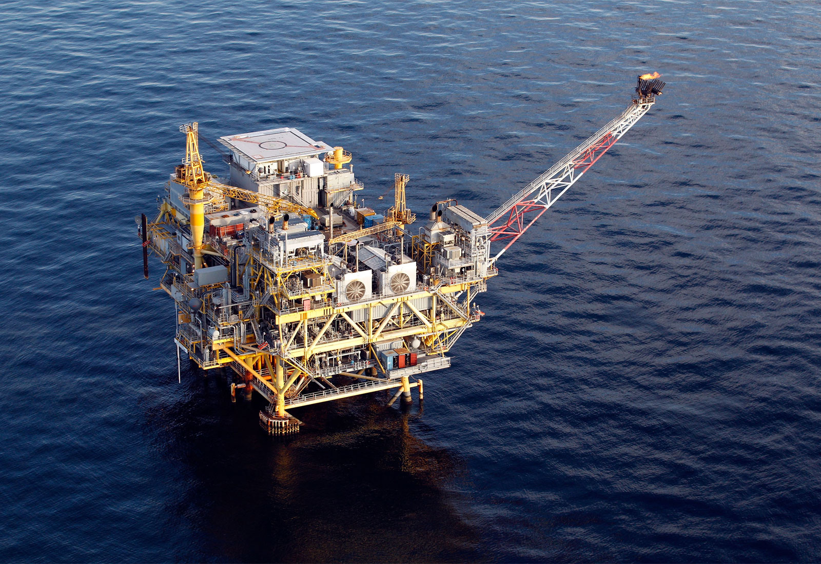 Aerial view of an oil rig in the ocean