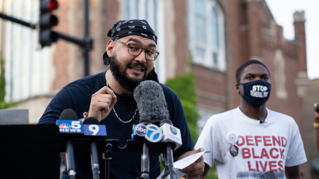 Oscar Sanchez, a participant in the General Iron hunger strike, speaks during a protest of Chicago Mayor Lori Lightfoot in 2021.