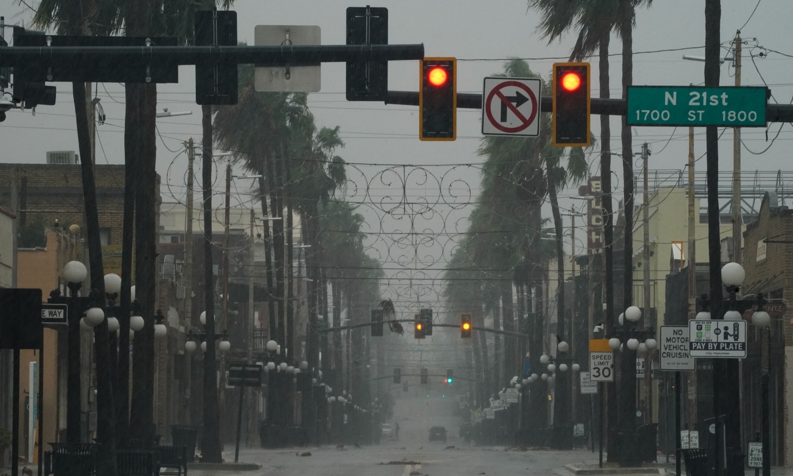 Wind and rain pick up in Tampa, Florida ahead of Hurricane Ian making landfall on September 28, 2022.