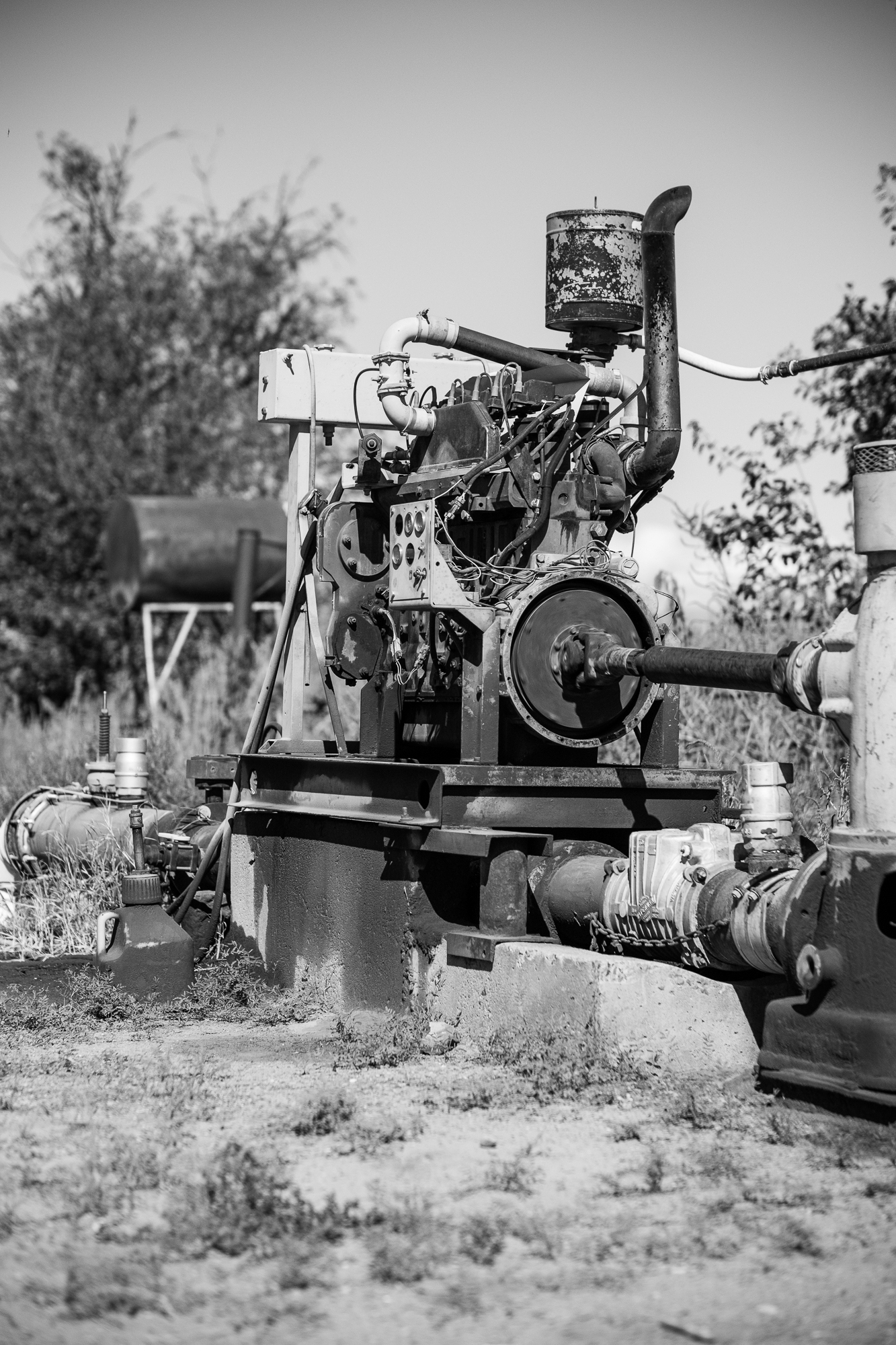 a piece of pumping equipment with pipes