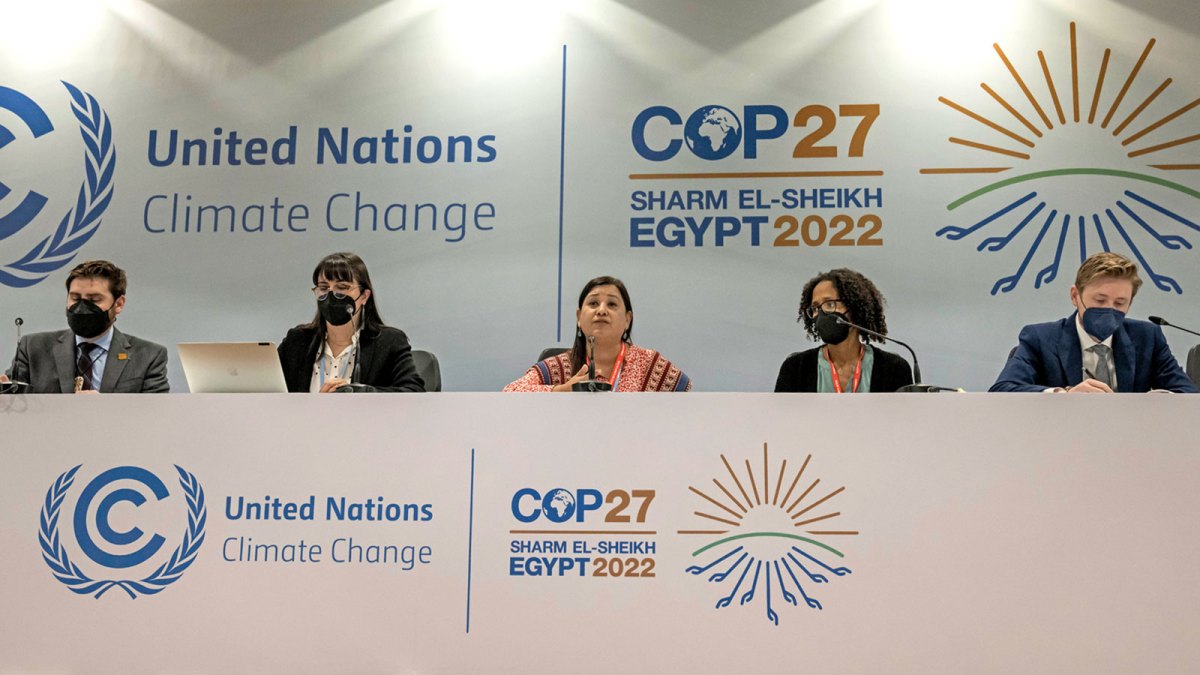 A panel of activists discussing climate justice for disabled persons at COP27 in Egypt