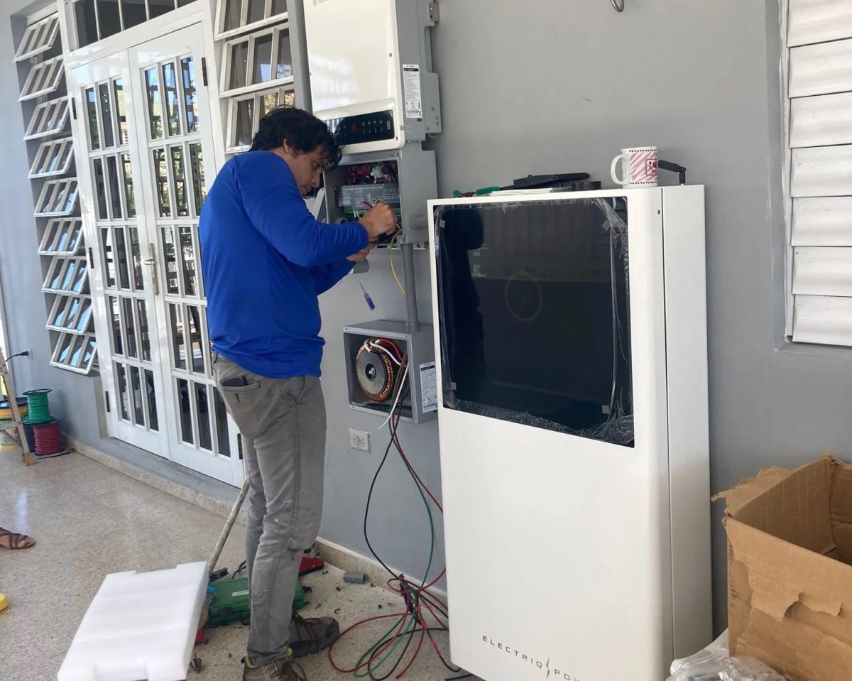 Installing a battery and inverter at a home in Isabela, Puerto Rico.