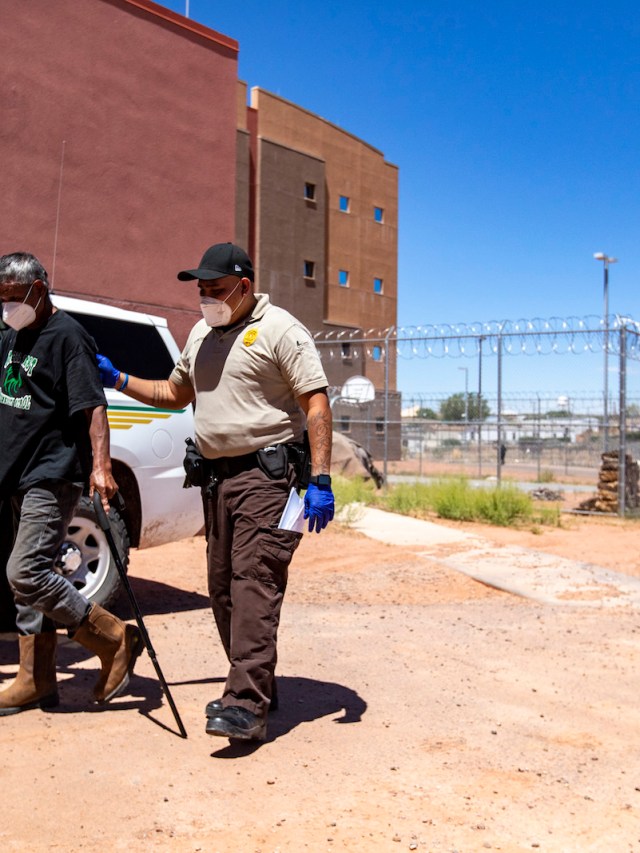 Extreme heat is putting Indigenous inmates at deadly risk Grist