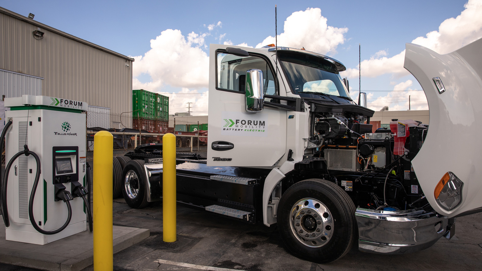 Forum Mobility electric truck charger