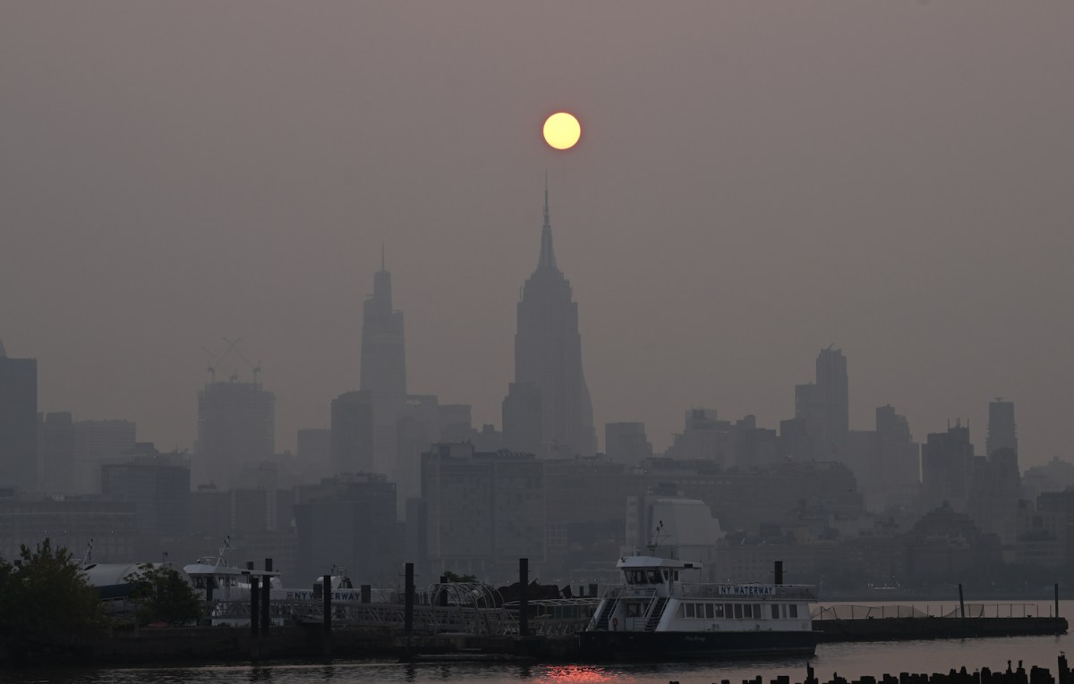 Smoke drops air quality in U.S., as Canada's wildfires continue - The  Washington Post