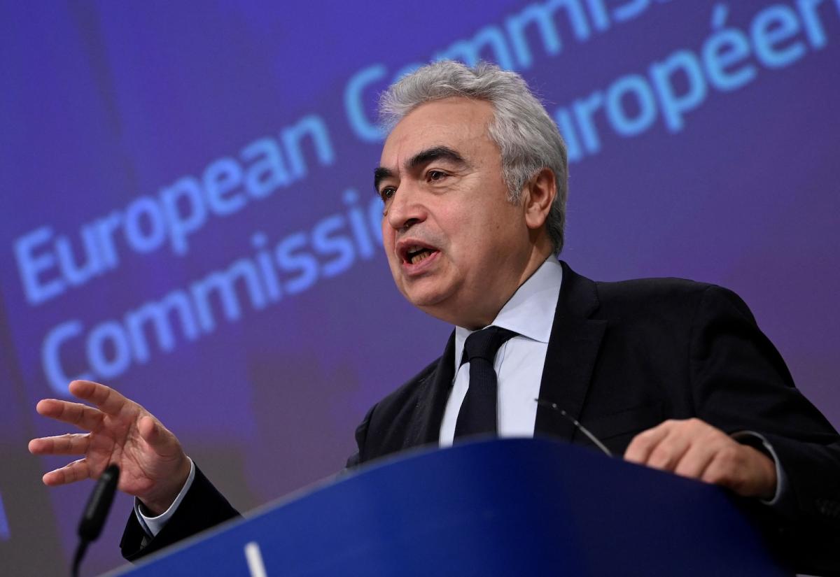 Fatih Birol at a podium speaking