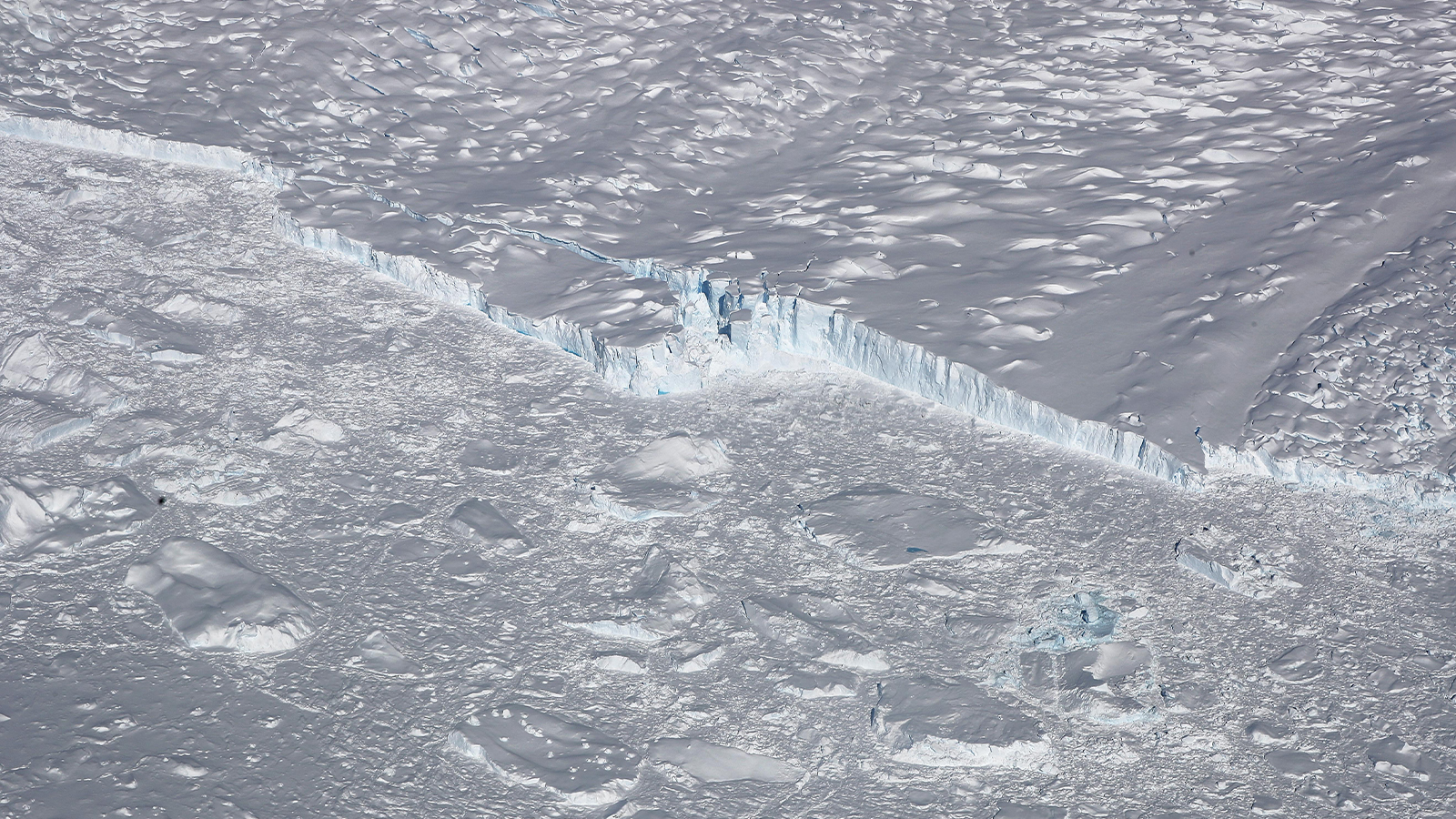 Le « glacier de la fin du monde » fond plus vite que ne le pensaient les scientifiques